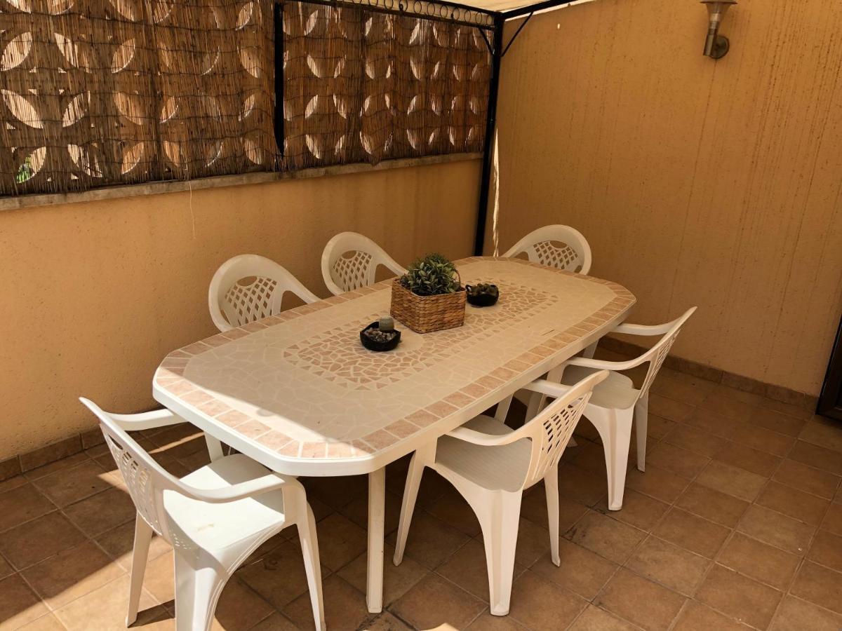 El Rincon De Las Armas Apartment Zaragoza Luaran gambar